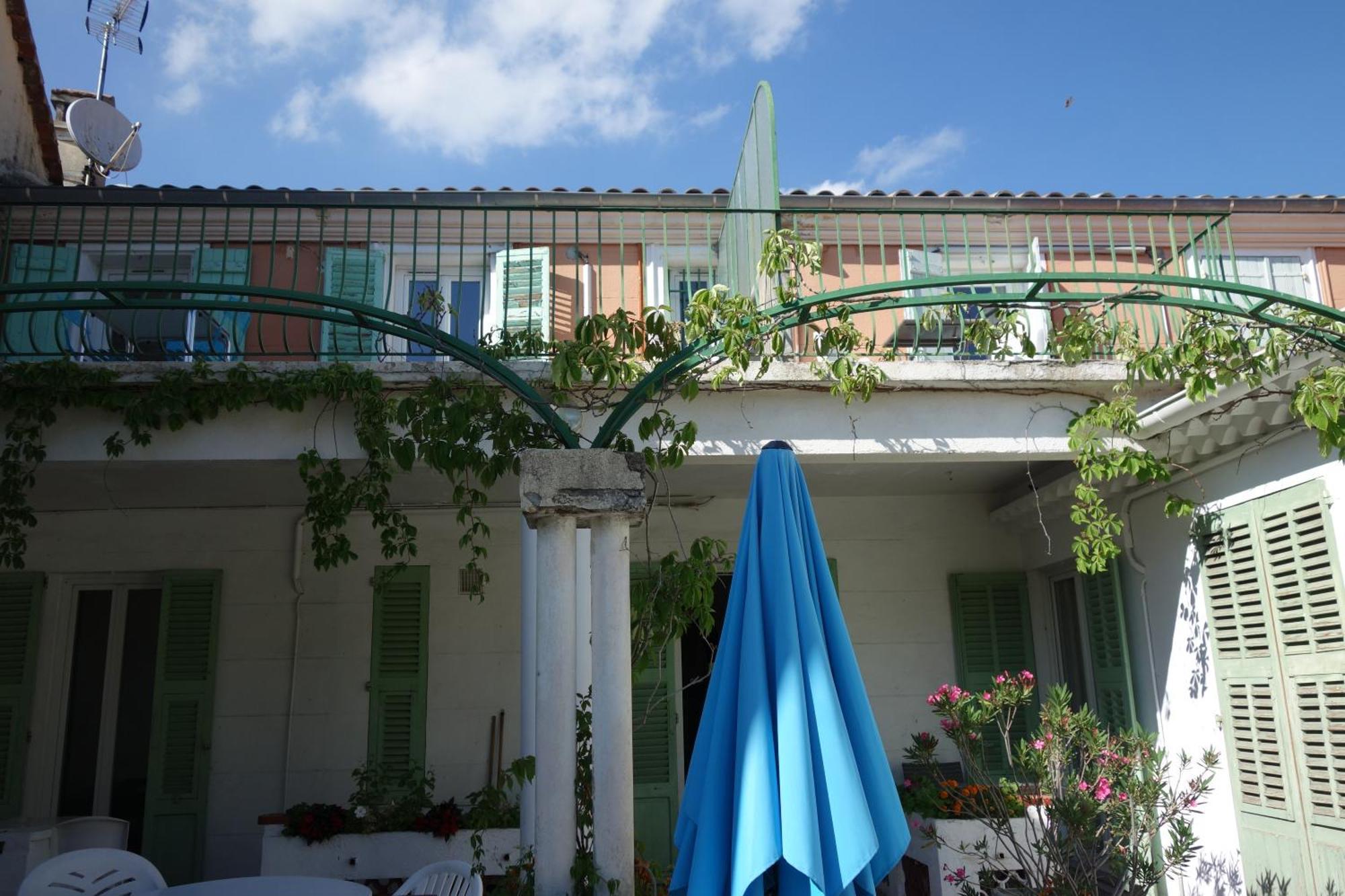 Hotel Le Prejoly Saint-Vallier-de-Thiey Zimmer foto