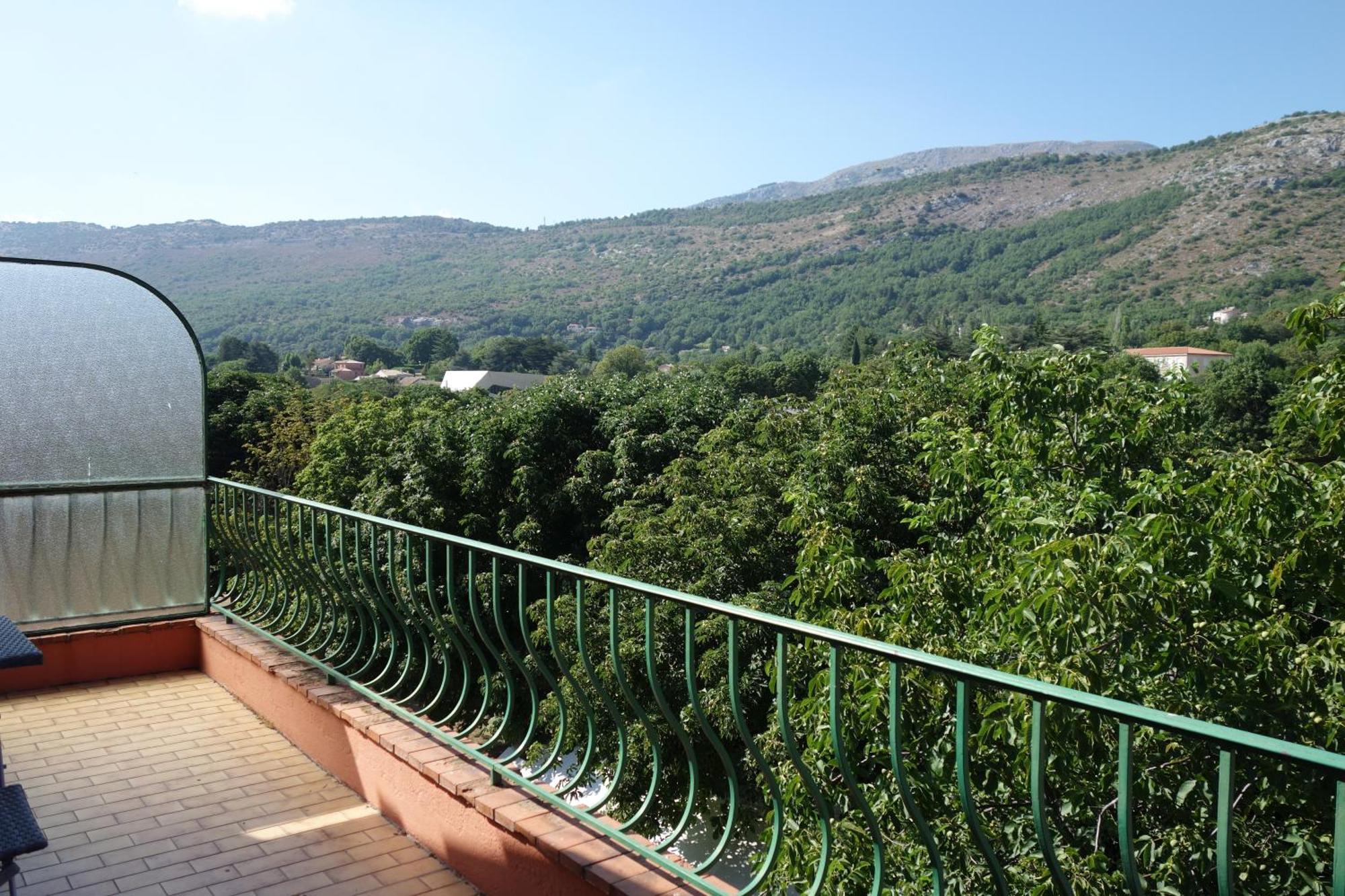 Hotel Le Prejoly Saint-Vallier-de-Thiey Zimmer foto