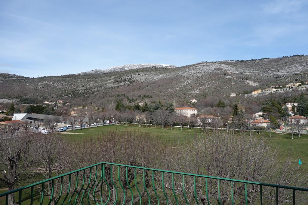 Hotel Le Prejoly Saint-Vallier-de-Thiey Exterior foto