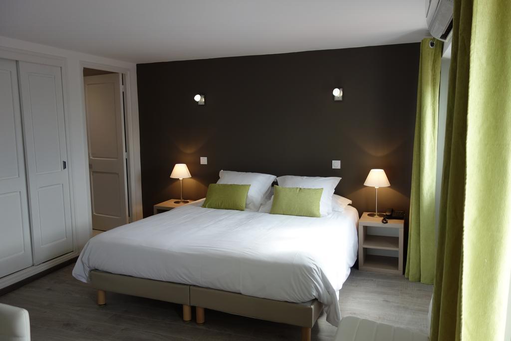 Hotel Le Prejoly Saint-Vallier-de-Thiey Exterior foto