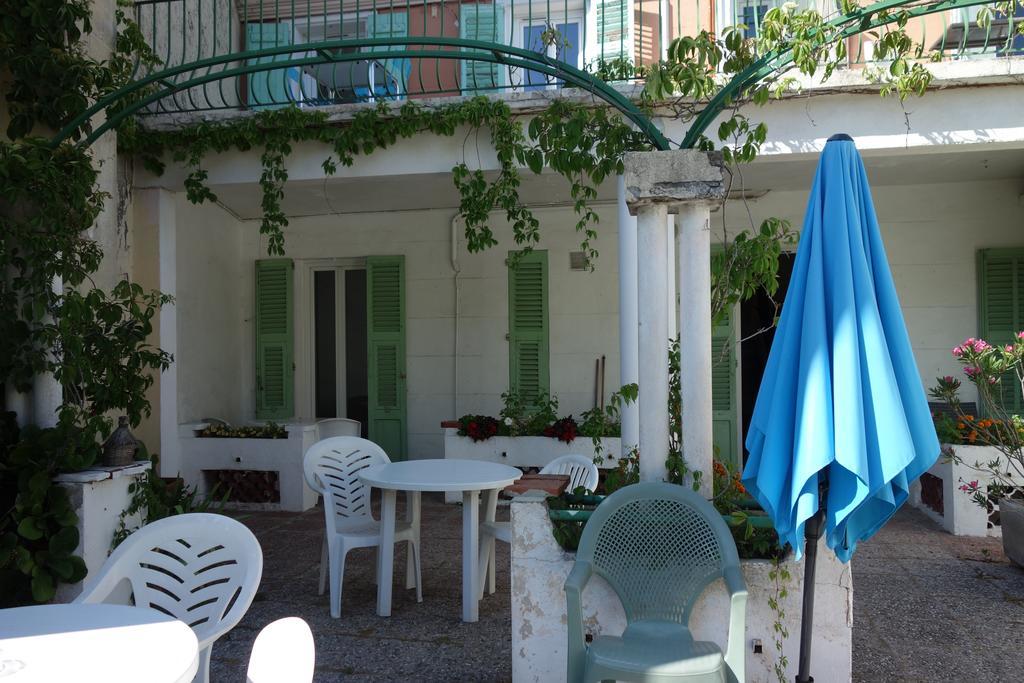Hotel Le Prejoly Saint-Vallier-de-Thiey Exterior foto
